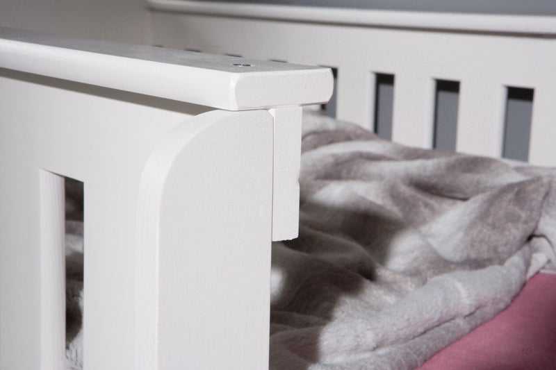 Wooden Bunk Bed Tezo with Storage - Barrier Close Up 